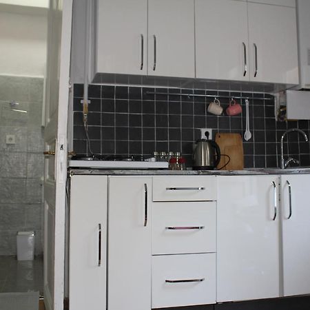 이스탄불 For Those Who Want To Be Close To Beyoglu Istiklal Street 아파트 외부 사진
