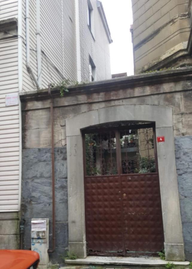 이스탄불 For Those Who Want To Be Close To Beyoglu Istiklal Street 아파트 외부 사진